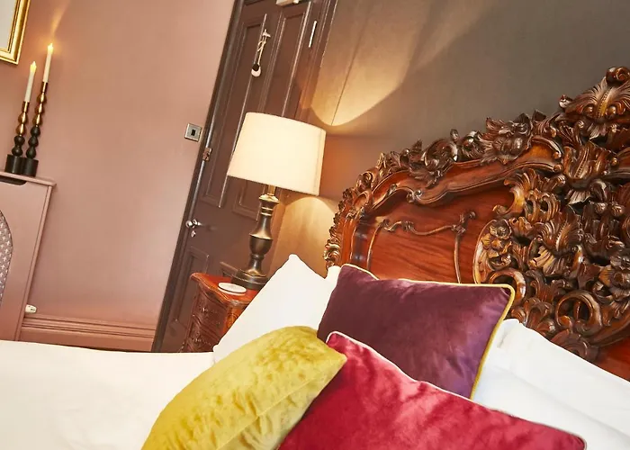 Dillons Of Whitby Bed & Breakfast